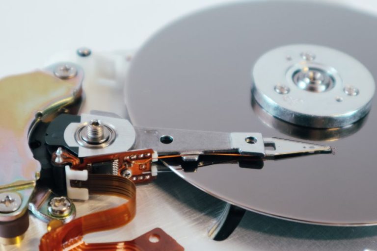 Recovery Data dan Service Hardisk Memory dan Flashdisk Makassar Terbaik